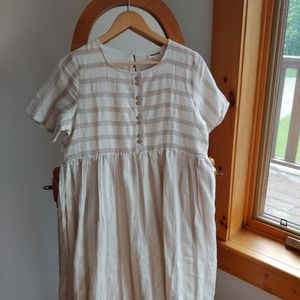 🌻 Hidden Alley - Cream and white striped dress